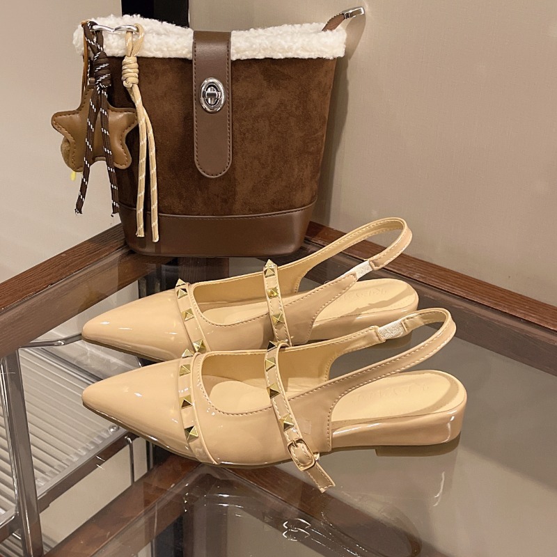 2026 뉴 스타일 프렌치 리벳 힐 샌들 - 플랫 토  - Women Shoes Wedges 리뷰 및 가격